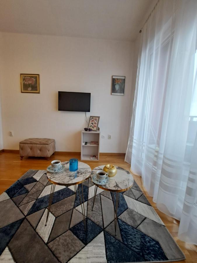 Hana Appartement Podgorica Buitenkant foto