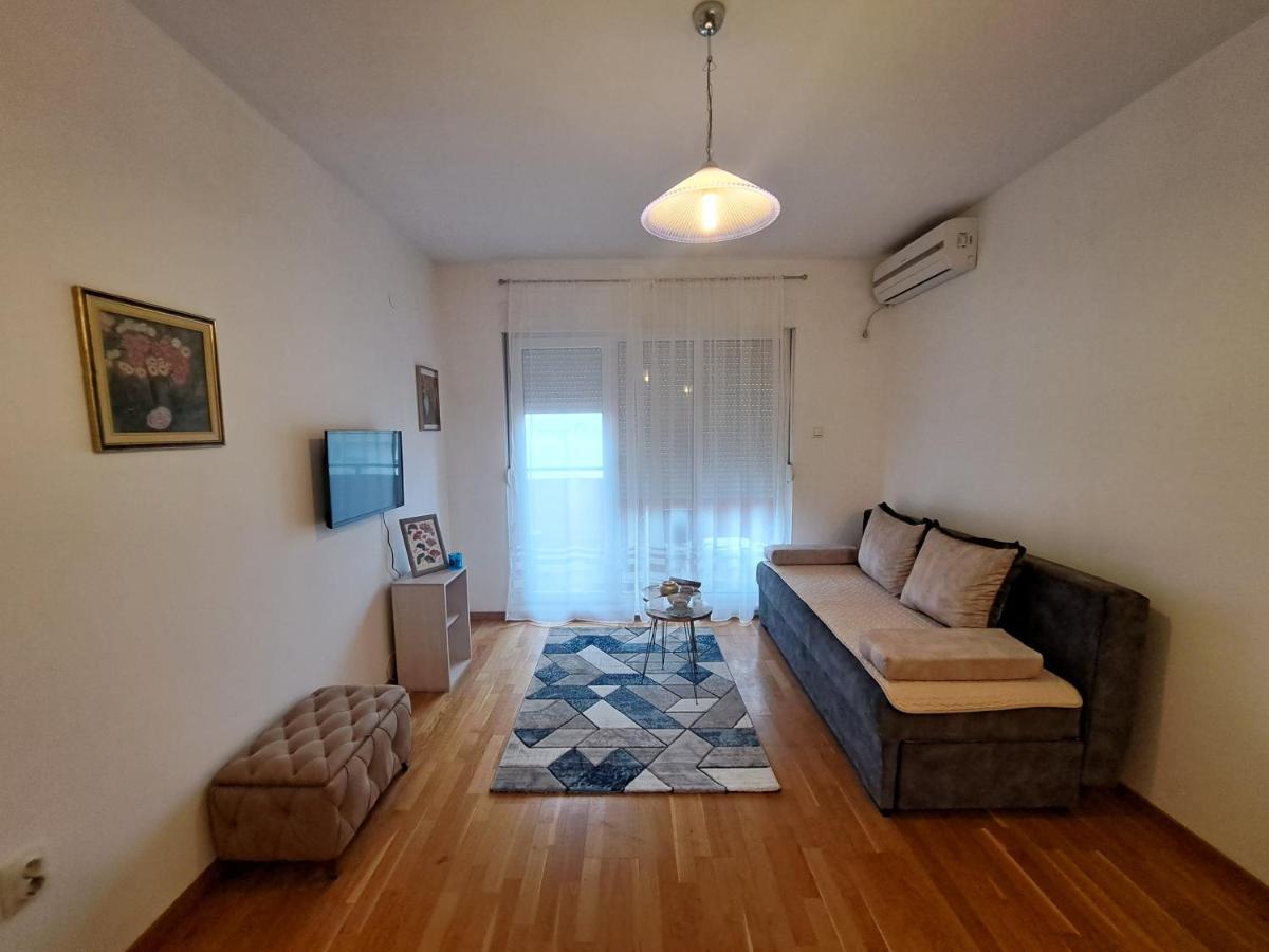 Hana Appartement Podgorica Buitenkant foto